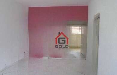 Imagem: O depósito possui 2 Vagas na garagem, 196m² de Área e está