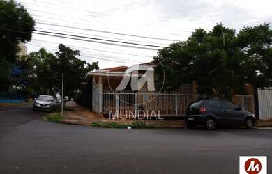 Imagem: O depósito possui 3 Vagas na garagem, 361m² de Área e está