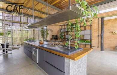 Imagem: A casa em condomínio possui 3 Dormitórios, 4 Banheiros, 5