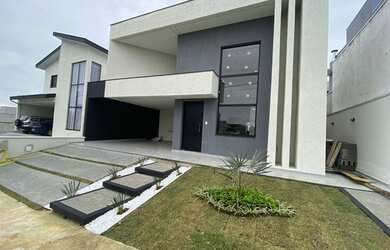 Imagem: A casa em condomínio possui 3 Dormitórios, 2 Banheiros, 2