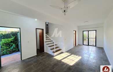 Imagem: A casa em condomínio possui 3 Dormitórios, 3 Banheiros, 2