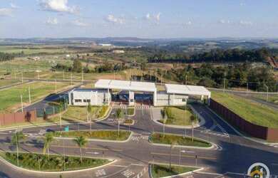 Imagem: O terreno possui 360m² de Área e está localizado em Jardins