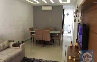 Imagem: A casa possui 4 Dormitórios, 4 Banheiros, 1 Vaga na garagem