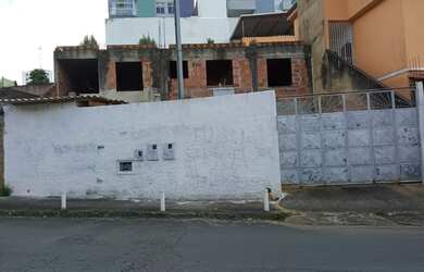 Imagem: O depósito possui 1 Vaga na garagem, 80m² de Área e está