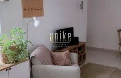 Imagem: O apartamento possui 2 Dormitórios, 1 Banheiro, 2 Vagas na