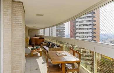 Imagem: O apartamento possui 3 Dormitórios, 5 Banheiros, 5 Vagas na