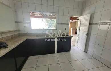 Imagem 5: Aluguel Casa TUBALINA. Piscina, Churrasqueira, Guarda roupae230m² de...