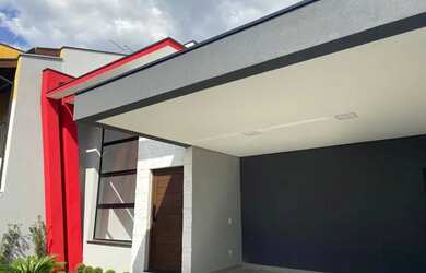 Imagem: A casa possui 3 Dormitórios, 3 Banheiros, 4 Vagas na garagem