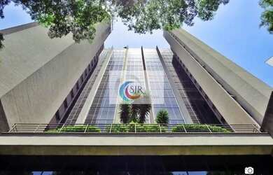 Imagem: O depósito possui 5 Vagas na garagem, 431m² de Área e está