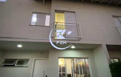 Imagem: A casa em condomínio possui 3 Dormitórios, 3 Banheiros, 2