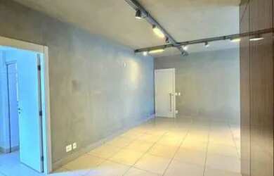 Imagem: O apartamento possui 4 Dormitórios, 5 Banheiros, 3 Vagas na