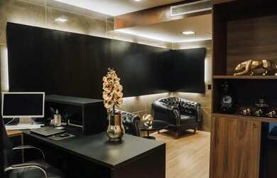 Imagem: O depósito à venda possui 1 Vaga na garagem e 33m² de Área