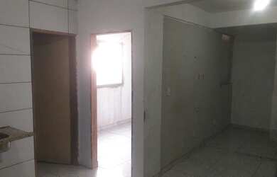 Imagem: O apartamento possui 1 Dormitório, 1 Banheiro, 37m² de Área