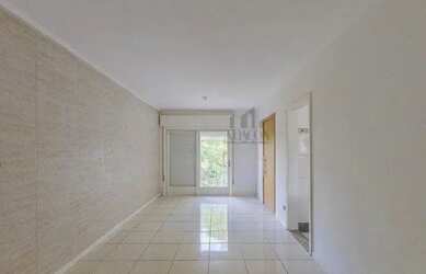 Imagem 9: OPORTUNIDADE ÚNICA Apartamento Reformado de $127 text m 2$ 3 Quartos...