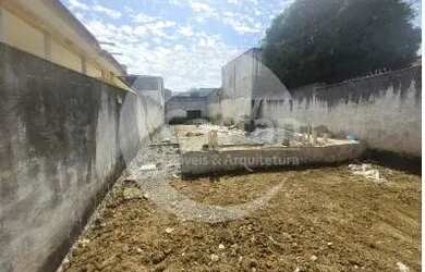 Imagem: O terreno possui 210m² de Área, Imóvel novo e está localizado