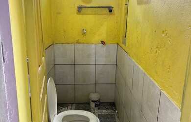 Imagem: A casa possui 4 Dormitórios, 3 Banheiros, 1 Vaga na garagem