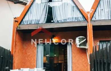 Imagem: O depósito possui 3 Vagas na garagem e 234m² de Área e está