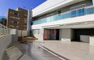 Imagem: O apartamento na cobertura possui 4 Dormitórios, 5 Banheiros