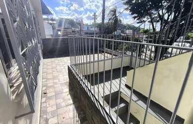 Imagem: A casa possui 2 Dormitórios, 2 Banheiros, 1 Vaga na garagem