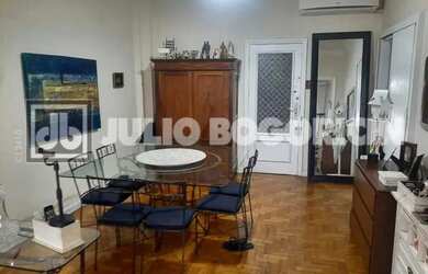 Imagem: O apartamento possui 3 Dormitórios, 3 Banheiros, 1 Vaga na