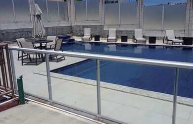 Imagem: O apartamento possui 2 Dormitórios, 1 Banheiro, 1 Vaga na garagem