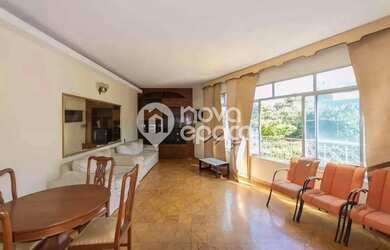 Imagem: O apartamento possui 4 Dormitórios, 4 Banheiros, 3 Vagas na