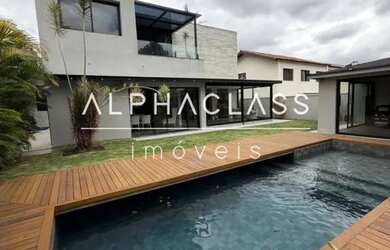 Imagem: A casa em condomínio possui 5 Dormitórios, 5 Banheiros, 4