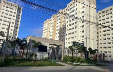 Imagem: O apartamento possui 2 Dormitórios, 1 Banheiro, 1 Vaga na garagem