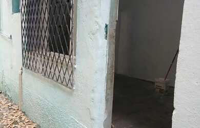 Imagem: A casa possui 1 Dormitório, 2 Banheiros e está localizado