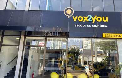 Imagem: O depósito possui 3 Vagas na garagem e 300m² de Área e está