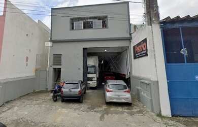 Imagem: O depósito possui 350m² de Área e está localizado em Vila