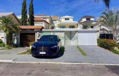Imagem: A casa em condomínio à venda possui 5 Dormitórios, 1 Banheiro