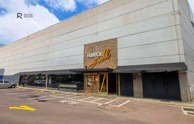 Imagem: O depósito possui 5 Vagas na garagem, 441m² de Área e está