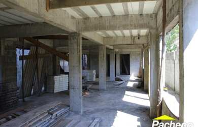 Imagem: O depósito possui 900m² de Área e está localizado em Vila