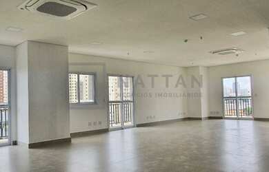 Imagem: O depósito possui 3 Vagas na garagem, 120m² de Área e Imóvel