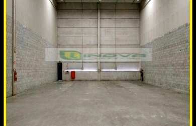 Imagem 5: Galpão em condomínio