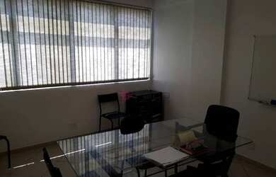 Imagem: O depósito possui 1 Vaga na garagem, 35m² de Área e está