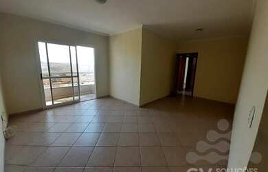 Imagem: O apartamento possui 3 Dormitórios, 2 Banheiros e 92m² de