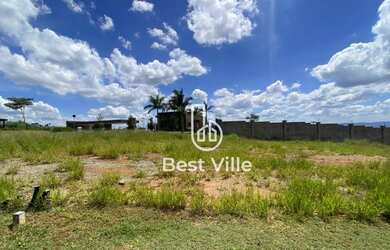 Imagem: O terreno possui 490m² de Área e está localizado em Jardim