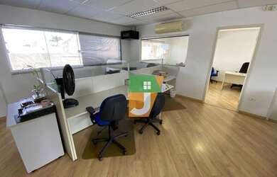 Imagem 12: Prédio à venda, 240 m² por R$ 740.000,00 - Novo Mundo - Curitiba/PR