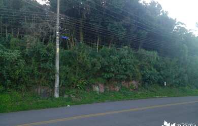 Imagem: O terreno possui 698m² de Área e está localizado em Nova