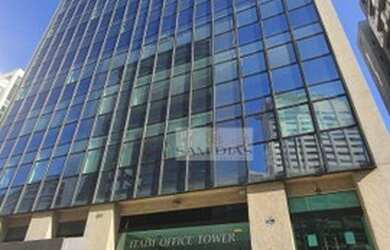 Imagem: O depósito possui 5 Vagas na garagem, 419m² de Área e está