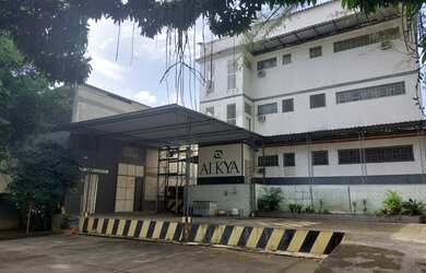 Imagem: O depósito possui 1.800m² de Área e está localizado em