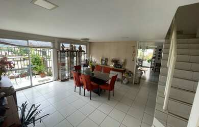 Imagem: O apartamento possui 3 Dormitórios, 4 Banheiros, 196m² de