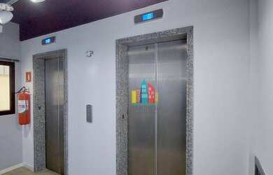 Imagem: O depósito possui 2 Vagas na garagem, 109m² de Área e está