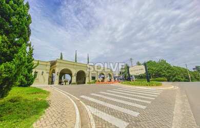 Imagem: O terreno possui 879m² de Área e está localizado em Jardim