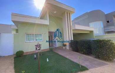 Imagem: A casa em condomínio possui 3 Dormitórios, 5 Banheiros, 4