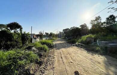 Imagem: O terreno possui 360m² de Área e está localizado em Guaratuba