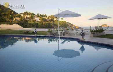 Imagem: A casa possui 3 Dormitórios, 5 Banheiros, 5 Vagas na garagem