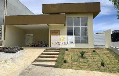 Imagem: A casa possui 3 Dormitórios, 1 Banheiro, 4 Vagas na garagem